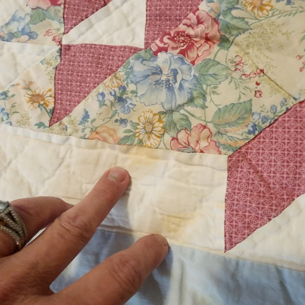 Vintage‎ Quilted Patchwork Baskets, Flowers, Purple, Blue 56x46. See Photos!!